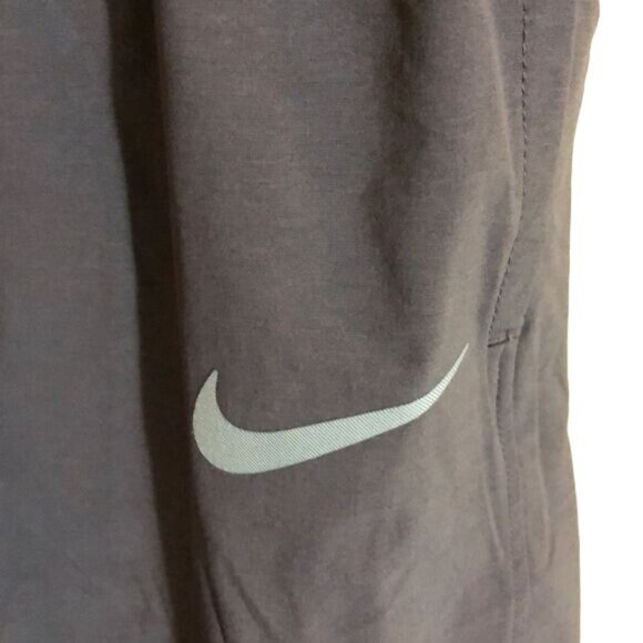 Nike Shield Boys Basketball Shorts Size XXL Elastic Waistband - Picture 4 of 6